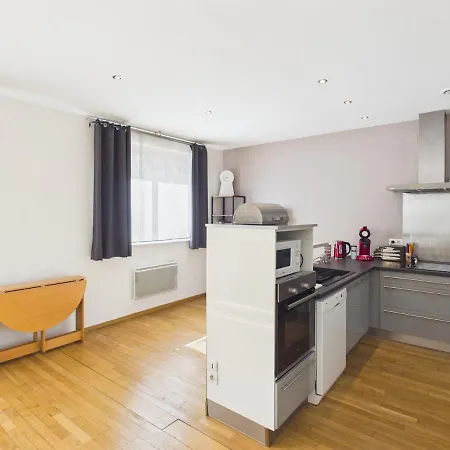 Spinalien 4 Guests, Balcony & Centr Apartman